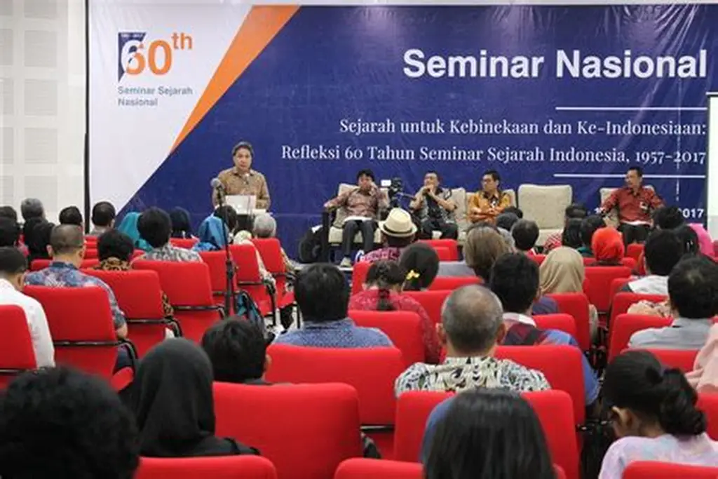 SEMINAR BEBAS